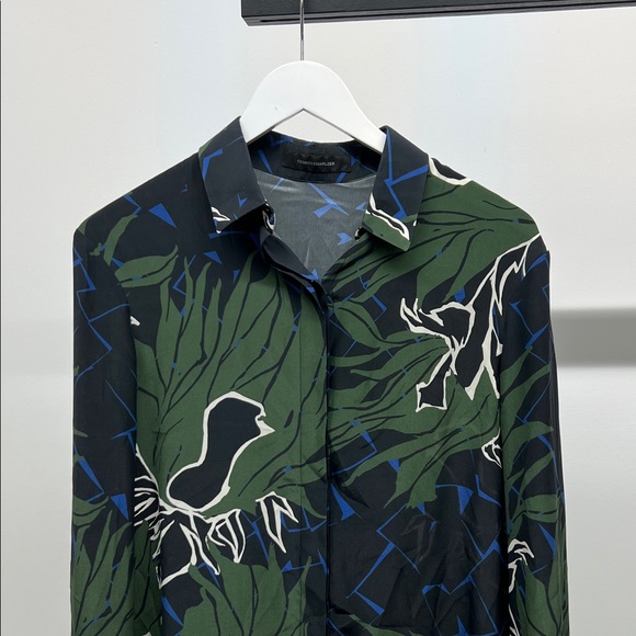 100% Silk Green and Black Patterned Button Down Shirt - Picture 2 of 5